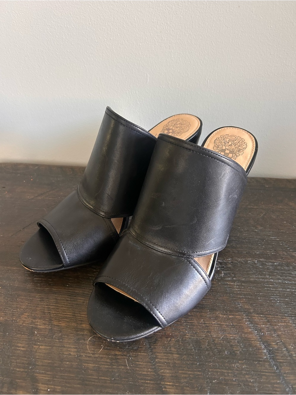 Vince Camuto Black Leather Open-Toe Slide Mules